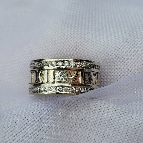 Roman Numberal Ring Band - Picture 2 of 6
